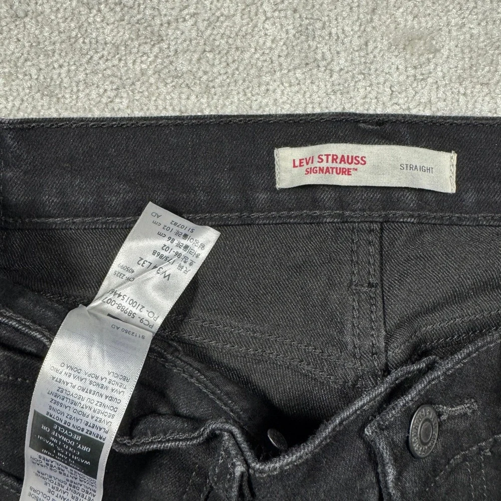 Levi Strauss & Co. Signature levi strauss